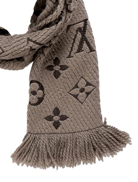 logomania scarf louis vuitton|louis vuitton logomania scarf review.